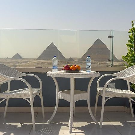Full Pyramids View Apartment With Balcony For 8 P Kafret el-Gabal Exteriör bild