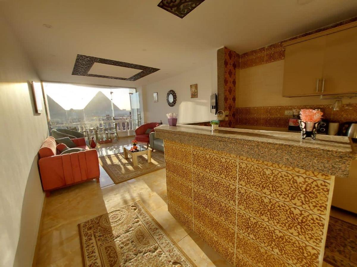 Full Pyramids View Apartment With Balcony For 8 P Kafret el-Gabal Exteriör bild
