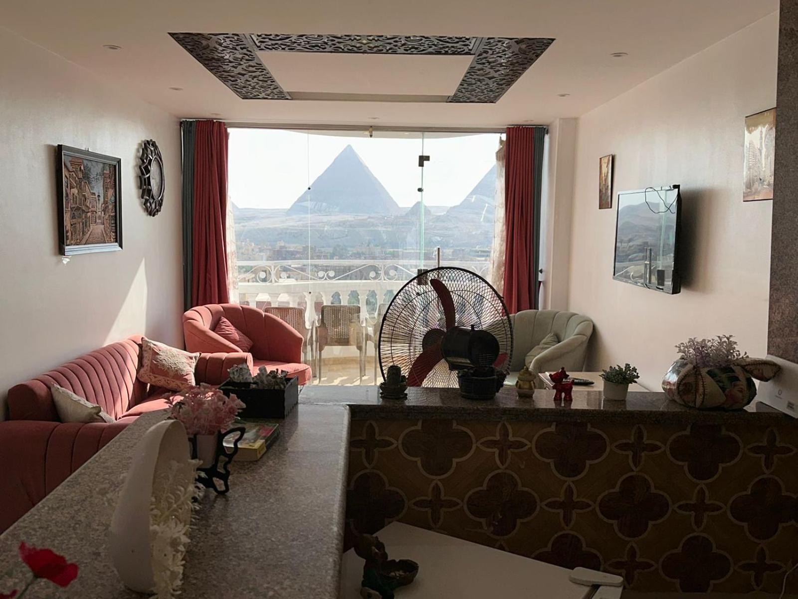 Full Pyramids View Apartment With Balcony For 8 P Kafret el-Gabal Exteriör bild