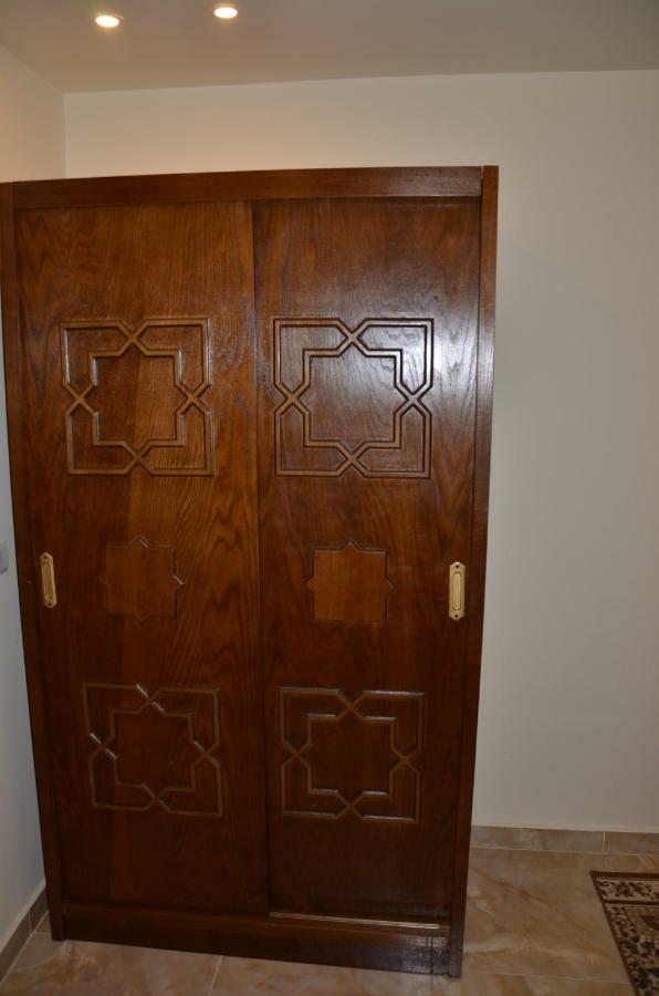 Full Pyramids View Apartment With Balcony For 8 P Kafret el-Gabal Exteriör bild